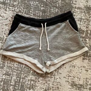 Boy shorts / booty shorts